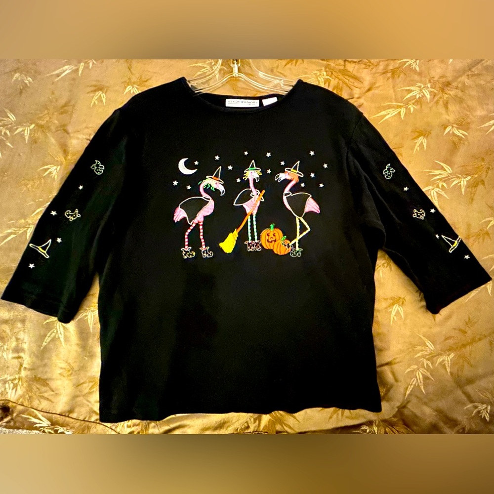 Halloween Flamingo Shirt size S